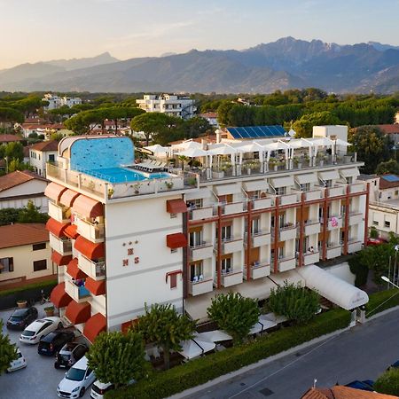 Hotel Nuova Sabrina Marina di Pietrasanta Εξωτερικό φωτογραφία